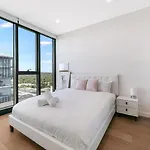 Executive Family Suite In Heart Of Macquarie Park