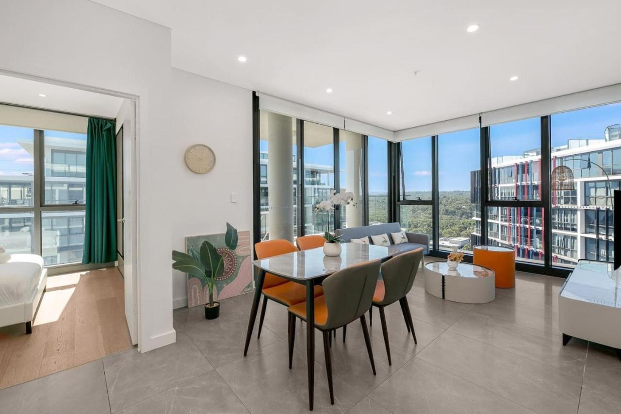 Executive Family In Heart Of Macquarie Park Apartment Sydney